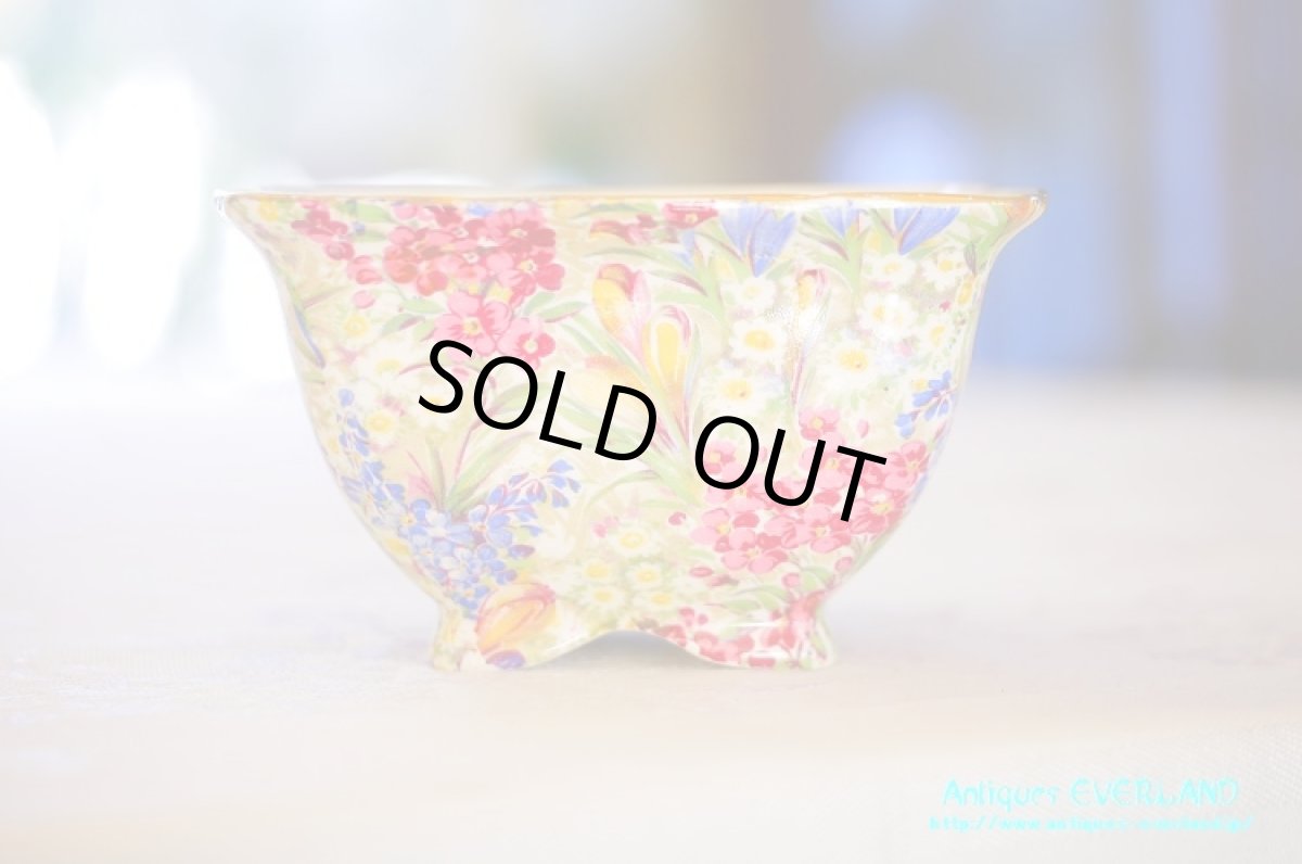 画像5: ロイヤル ウイントン　クロッカス ホワイト　チンツ　ダブルソーサー6客、サービスプレート、ミルク＆シュガーセット (5)