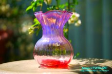 画像4: ヴィクトリアン　オパレッセント　クランベリーガラス　ヴァーズ　花器　花瓶 (4)