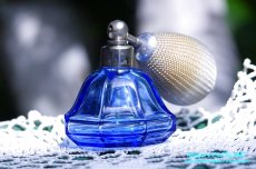 画像4: フランス　コーンフラワーブルー ガラス　香水瓶　パーフュームボトル　 (4)