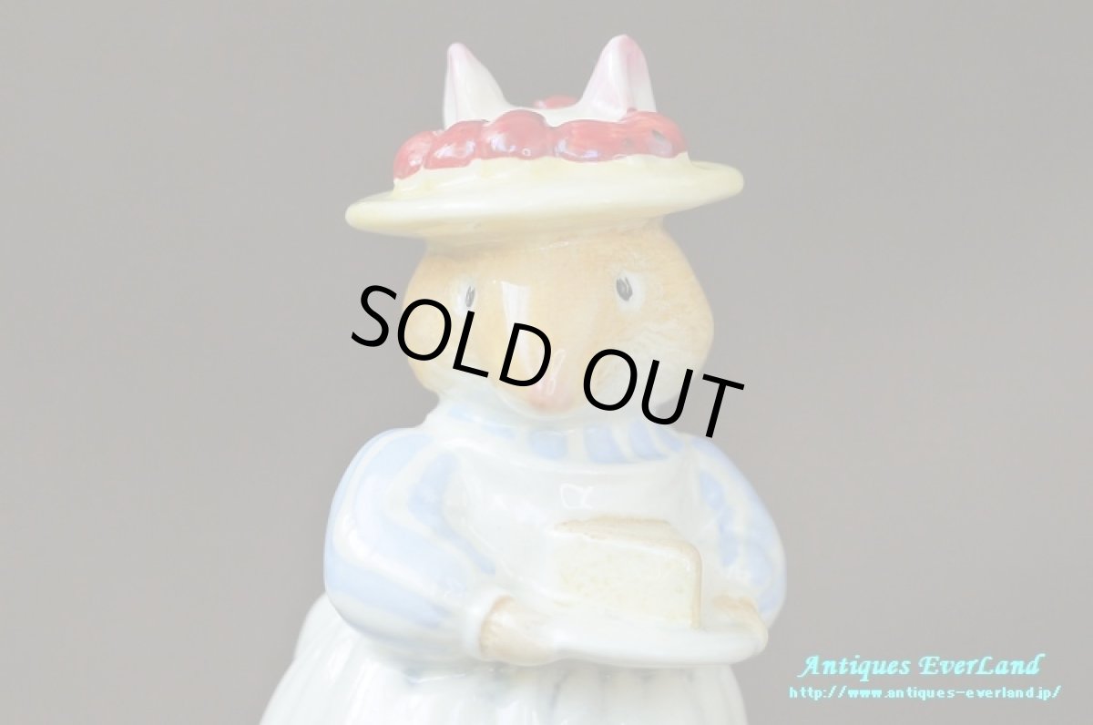 画像10: ロイヤル ドルトン Brambly Hedge Mrs.Apple 陶人形 のばらの村のものがたり (10)