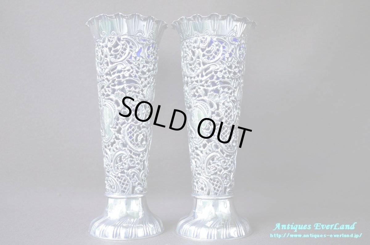 画像2: 純銀 シルバー　James Dixon & Sons　花器　ペア　ロイヤルブルーガラス (2)