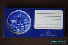 画像1: Royal Copenhagen　Juleplaquette　Christmas Plaquette 　ミニプレート　1998年　Roskilde Domkirke Cathedral　パッケージ箱入り　　 (1)