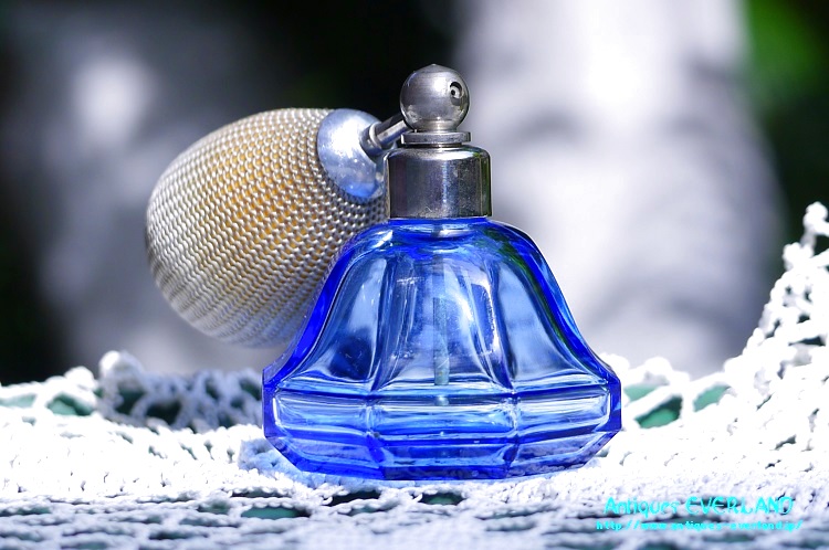 フランス コーンフラワーブルー ガラス 香水瓶 パーフュームボトル